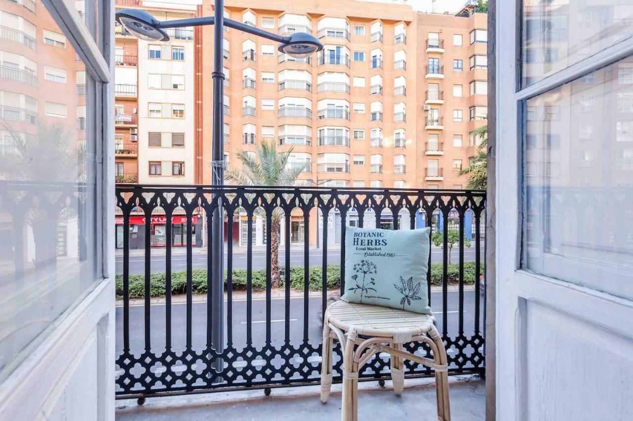 Cozy Apartment Valencia City Center! Buitenkant foto